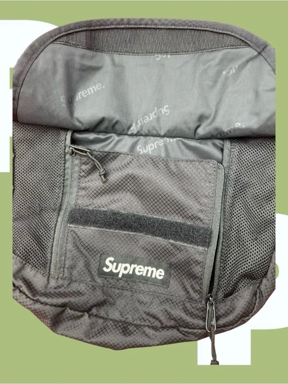 Supreme Small Messenger Bag